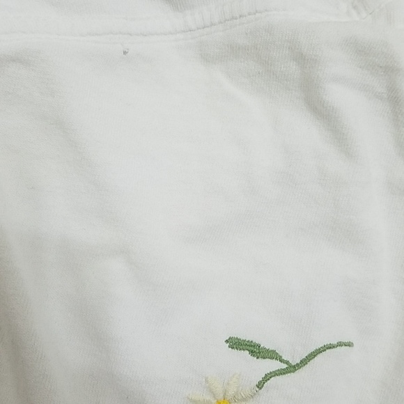 ⚠️flash sale⚠️ Brandy Melville daisy tee - Picture 5 of 6